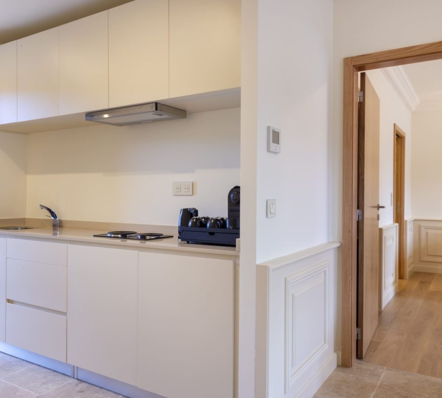 kitchen-family-villa-luxury-hotel-Corsica