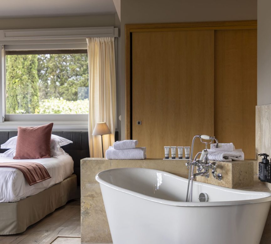 luxury hotel in Corsica, prestigious villa, master suite, 3