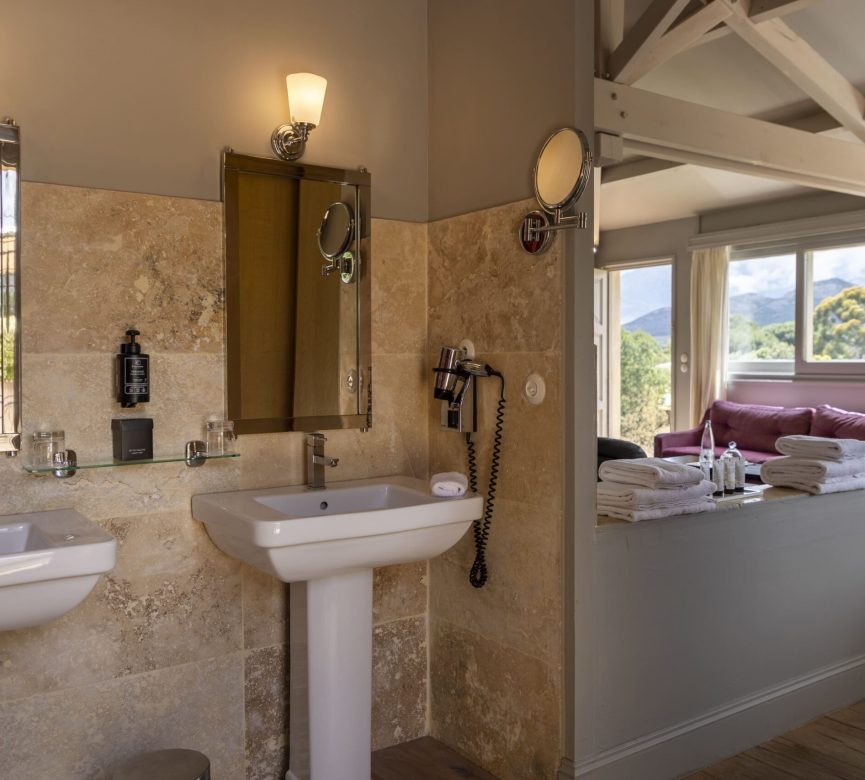 luxury hotel in Corsica, prestigious villa, master suite, 4