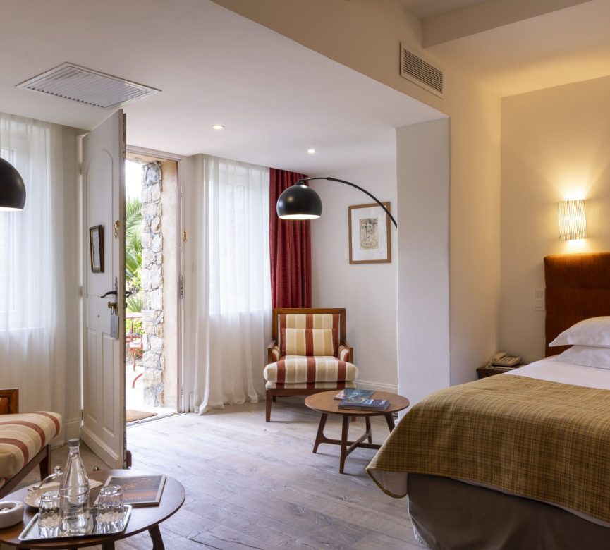 Photo - Suites suite demeure hotel 5 etoiles corse scaled suite-demeure-hotel-5-etoiles-corse