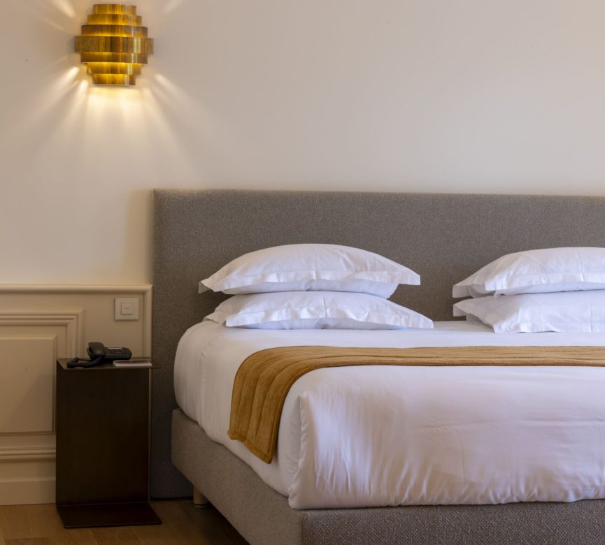 family villa - luxury hotel - Corsica - double room - 3